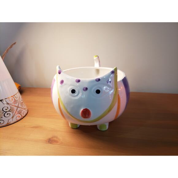 Vintage Ceramic Pop Art Cat Planter Made In Portugal 5" Tall 9" Long. - Picture 1 of 6